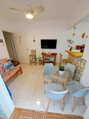 064 Aviação Beira Vista Mar - 1 quarto - 15 metros da praia - WI FI 300mbps e TV canais à cabo - ESTACIONAMENTO Gratuito